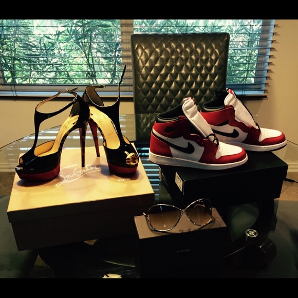 πFOLLOW MEππ» - Picture 1 of 1